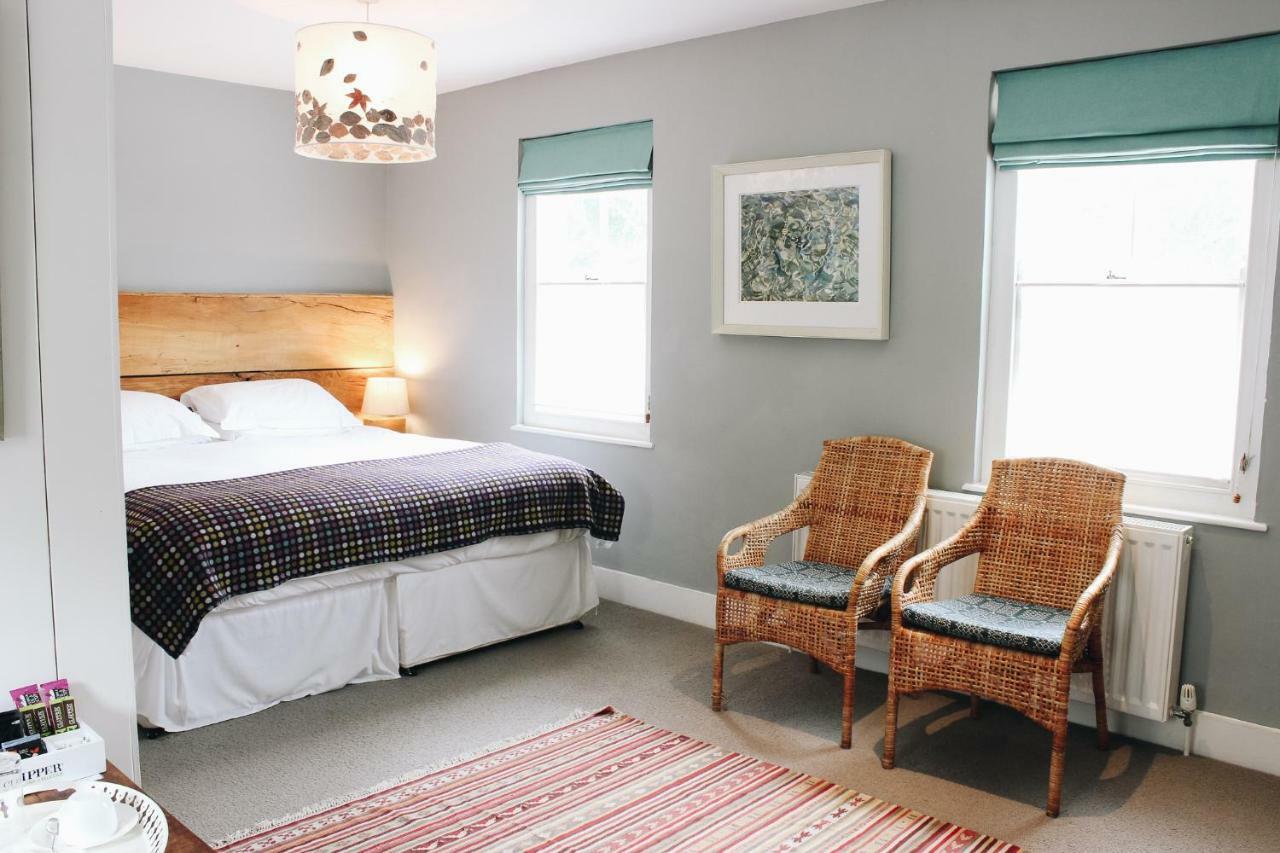 Hotel Llys Meddyg à Newport  Extérieur photo